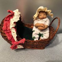 ❗jetzt = 4.- Fr. !! Pupp`baby in Glückskleekleid +W`körbchen